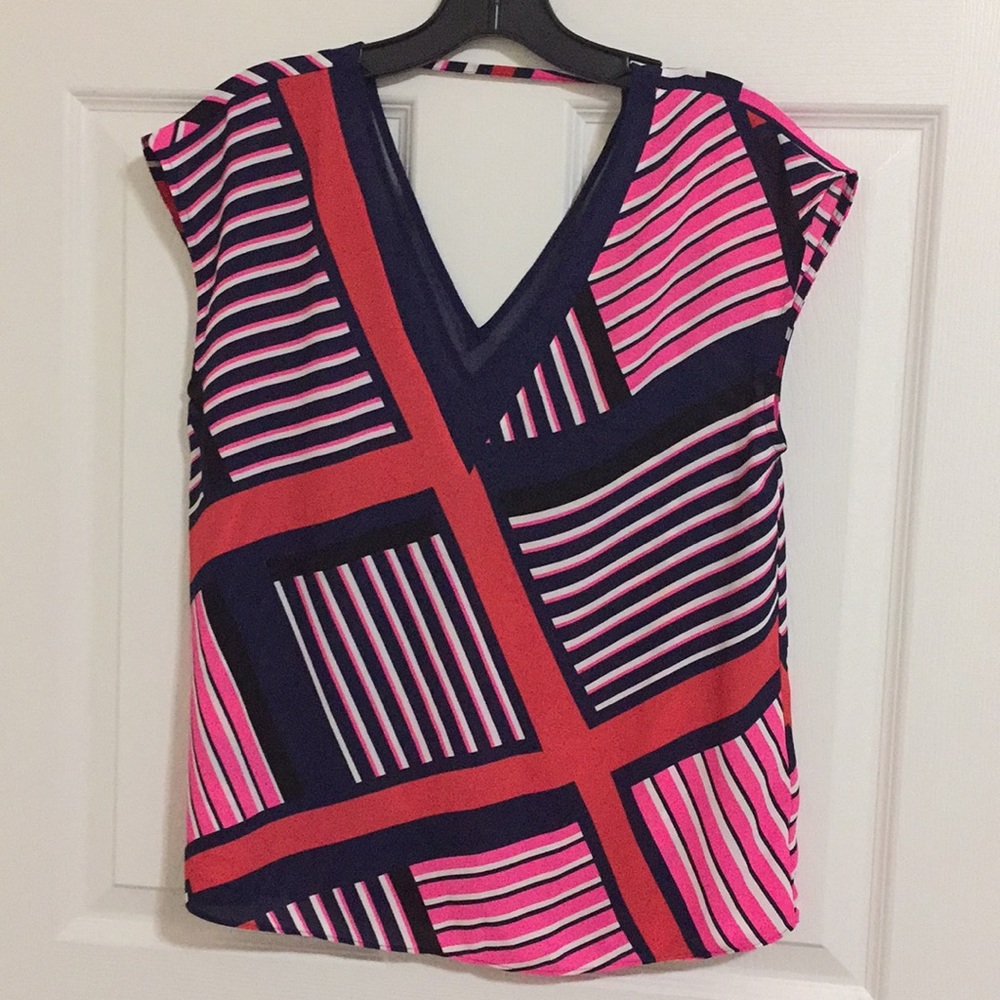 EXPRESS Top size small